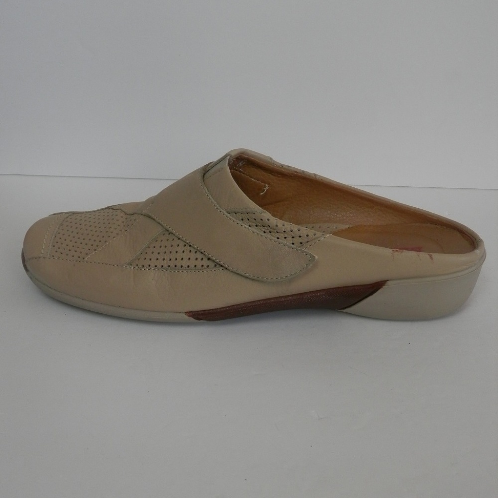 Sesto Meucci Slip On Beige Shoes - Picture 8 of 8